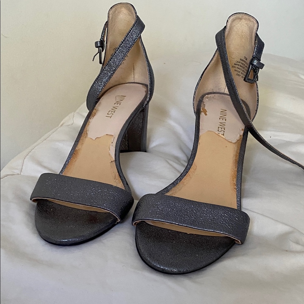 Anne Klein Women's Gray Strappy Heels